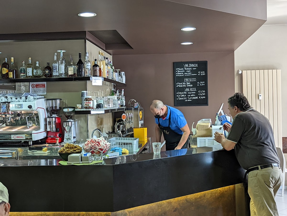 3Ndy Bar Restaurant Photos 2